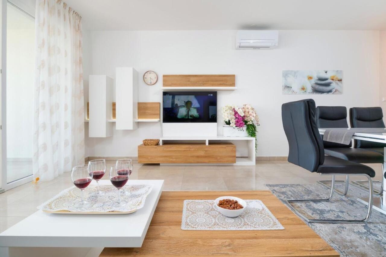 Sea View Apartment Ema Split Extérieur photo